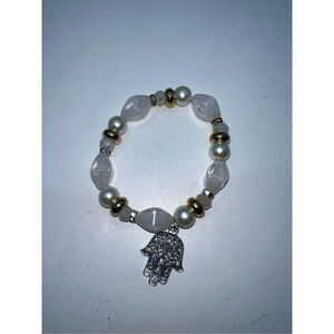Silver Tone and White Stone Bead Hamsa 🪬 Bracelet